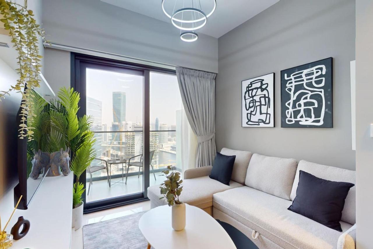 Zada Tower - Quaint One Bedroom * Dubai